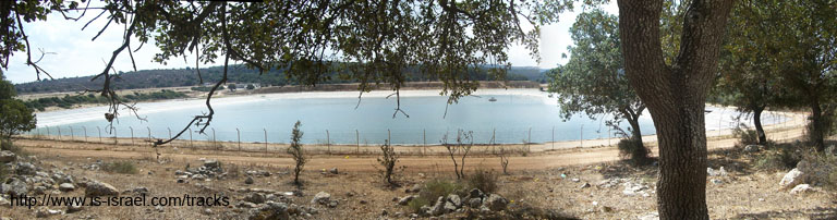 Вид на водохранилище и заповедник Ципри